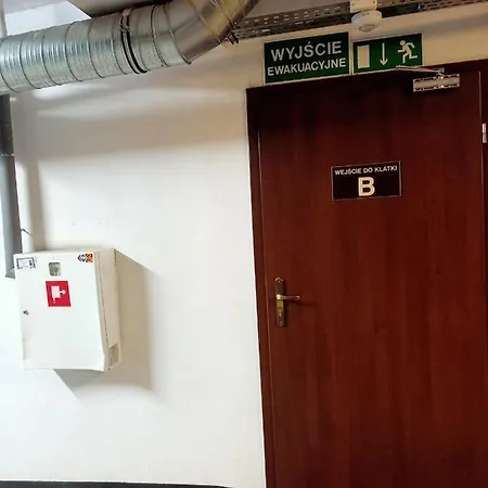 诺斯特吉克尼考斯赛力克公寓＆spa 考斯赛力克