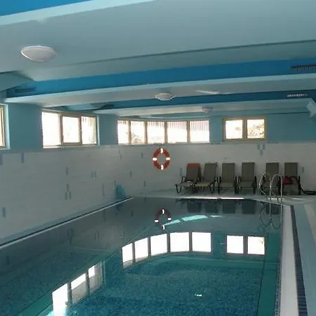 诺斯特吉克尼考斯赛力克公寓＆spa