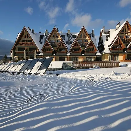 诺斯特吉克尼考斯赛力克公寓＆spa 考斯赛力克